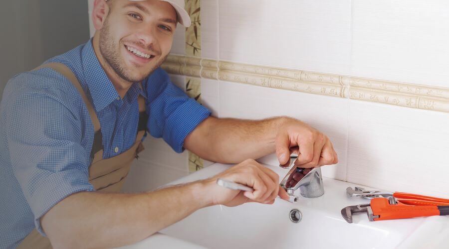 Expert burst pipe repair services in Fromberg, MT